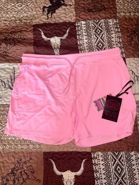 Cowgirl tuff breathe shorts